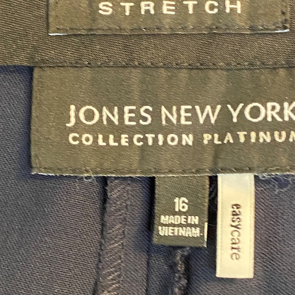 Women’s Dress Pants - Picture 2 of 3